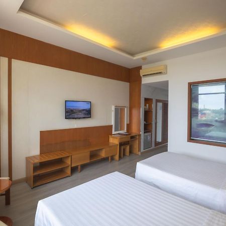 Sammy Hotel Вунг Тау Екстериор снимка